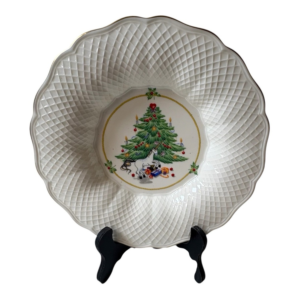 Mikasa 7" Ivory Holiday Christmas Spirit Plate B2098 Bone China Japan